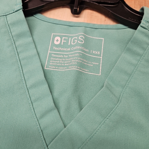 Women’s FIGS Scrubs Technical Top & Joggers Pants Matching Set Top XXS Pant XS - Picture 7 of 9